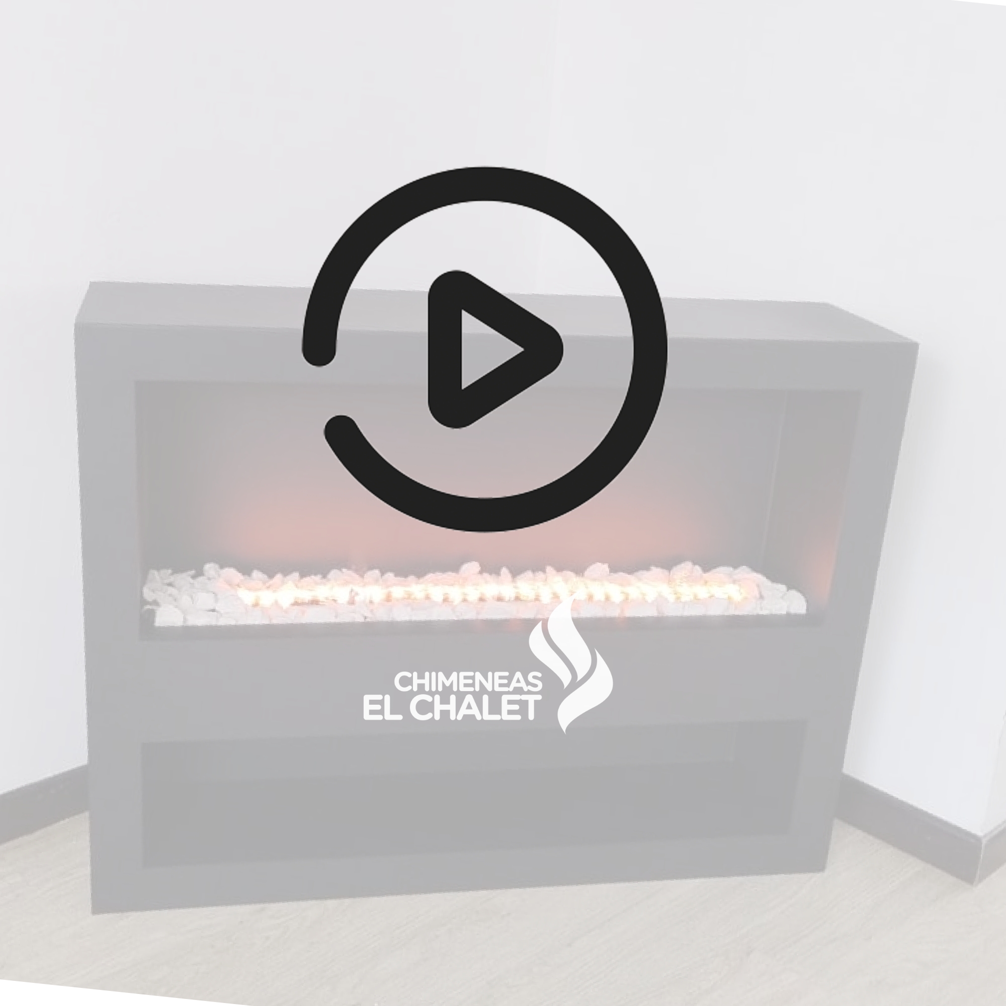 Chimenea moderna eléctrica con piedras decorativas.